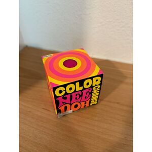 NeeDoh Color Change Squeeze Toy, Pink to Purple NIB